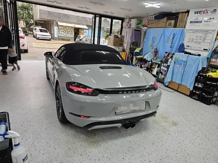 의왕 썬팅 레이노 공식대리점 포르쉐 718 전체 시공 어떤가요?