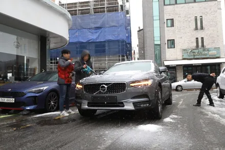 볼보 v90 크로스컨트리 - 수퍼대디카의 色. / 충남 천안