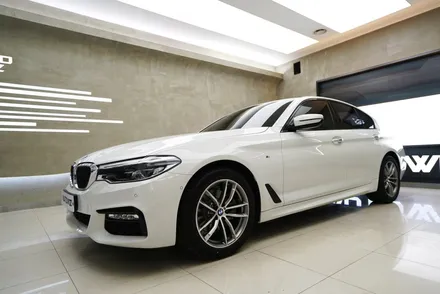 2017 bmw 530i 와 bmw 520d 반전 옆태♪ / 충남 천안