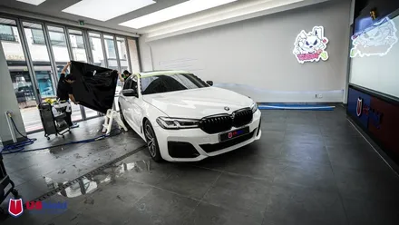 BMW 5시리즈 루프스킨은 블랙 PPF 가 정답입니다. 천안 유쉴드 본사. / 충남 천안
