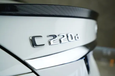 벤츠 c클래스 220d 아방가르드 전과 다른 (色) ..? / 충남 천안