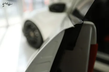 벤츠SLK55AMG - 이곳, 훼손..? / 충남 천안