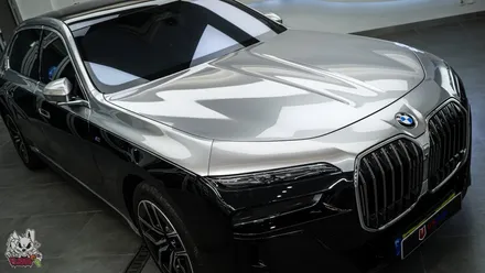 BMW 7시리즈 진리의 듀오톤 투톤랩핑 시공. 천안 유쉴드 본사. / 충남 천안