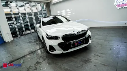 BMW 5시리즈 하이그로시 전체 PPF 시공. 유쉴드 천안 본사. / 충남 천안