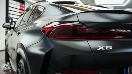BMW X6 카본 블랙은 블랙이 아닙니다. 진정한 블랙을 위한 무광 전체 컬러 PPF 시공. 유쉴드 천안 본사. / 충남 천안