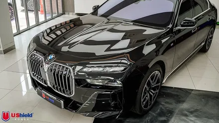 BMW 7시리즈 740D. 전체 PPF, 유쉴드 바이올렛, 스카이 썬팅 시공. / 충남 천안
