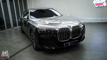 BMW 7시리즈 진리의 듀오톤 투톤랩핑 시공. 천안 유쉴드 본사. / 충남 천안