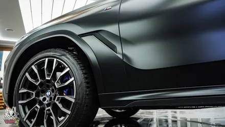 BMW X6 카본 블랙은 블랙이 아닙니다. 진정한 블랙을 위한 무광 전체 컬러 PPF 시공. 유쉴드 천안 본사. / 충남 천안