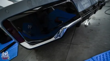BMW 7시리즈 i7. 스킨프로 전체PPF, 바이올렛 썬팅, 윈드쉴드, 크롬죽이기 시공. 천안 유쉴드 본사. / 충남 천안