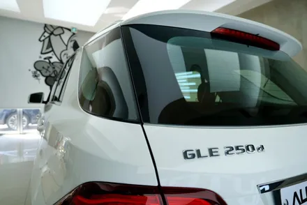 벤츠 gle 250d 출고하자마자 열선유리 교체..? / 충남 천안
