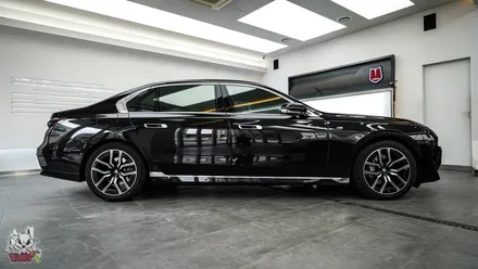 BMW 7시리즈 진리의 듀오톤 투톤랩핑 시공. 천안 유쉴드 본사. / 충남 천안