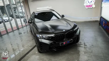 BMW X6 카본 블랙은 블랙이 아닙니다. 진정한 블랙을 위한 무광 전체 컬러 PPF 시공. 유쉴드 천안 본사. / 충남 천안