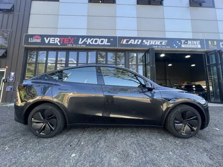 테슬라 모델Y 주니퍼 후퍼옵틱 프나세 백화없이 깔끔한 시공 멋진색감 프리미엄 썬팅 / 시흥시 미산동