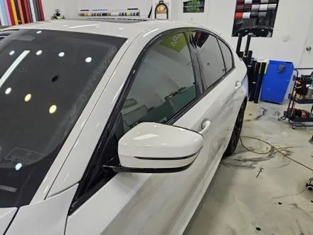 인천 송도 BMW 5시리즈 고광택 리얼 카본 실내랩핑 크롬 죽이기 / 인천 논현동