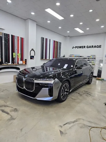 BMW 7시리즈 듀오톤 하단 투톤랩핑 시공 가격은.? 일정한 코치 라인 GOOD / 인천 논현동