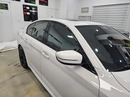 인천 송도 BMW 5시리즈 고광택 리얼 카본 실내랩핑 크롬 죽이기 / 인천 논현동