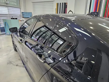 BMW 윈도우 몰딩 크롬 죽이기  고광택 필름 시공  순정 같아요. / 인천 논현동