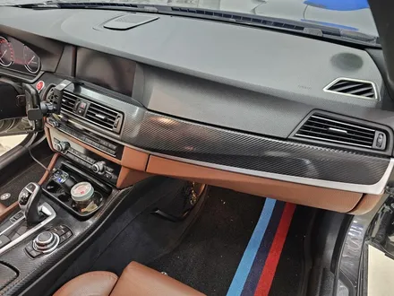 BMW 5시리즈 잘 못된 실내랩핑 제거 후 재시공 / 인천 논현동