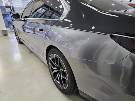 BMW 7시리즈 듀오톤 하단 투톤랩핑 시공 가격은.? 일정한 코치 라인 GOOD / 인천 논현동
