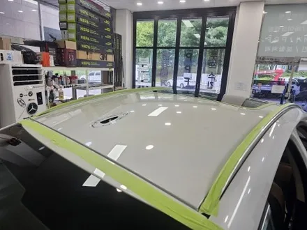 안산랩핑  BMW X6 갈라진 루프스킨 제거 후 고광택 필름 시공 후 실리콘 마감까지 / 인천 논현동