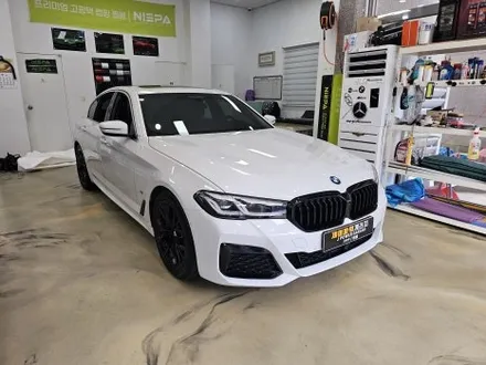 인천 송도 BMW 5시리즈 고광택 리얼 카본 실내랩핑 크롬 죽이기 / 인천 논현동