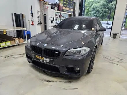 BMW 5시리즈 잘 못된 실내랩핑 제거 후 재시공 / 인천 논현동