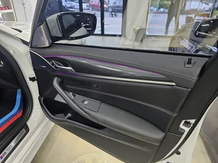 인천 송도 BMW 5시리즈 고광택 리얼 카본 실내랩핑 크롬 죽이기 / 인천 논현동