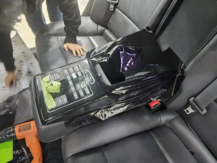인천 에쿠스 vi 실내랩핑 아크릴 무빙 앰비언트 동시에  작업 / 인천 논현동