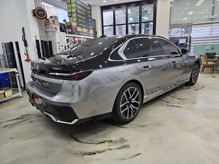 BMW 7시리즈 듀오톤 하단 투톤랩핑 시공 가격은.? 일정한 코치 라인 GOOD / 인천 논현동