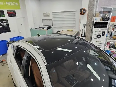 안산랩핑  BMW X6 갈라진 루프스킨 제거 후 고광택 필름 시공 후 실리콘 마감까지 / 인천 논현동