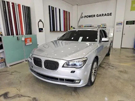 BMW 7시리즈 자동차 오래된 랩핑 제거 후 고광택 피아노 화이트 전체 재시공 / 인천 논현동