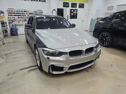 BMW 3시리즈 중고차.! 사틴 블랙 전체랩핑 M 범 펴 개조 경북 구미에서 오셨어요.! / 인천 논현동