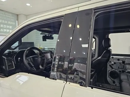 포드 랩터 F150 뿌리는 랩핑 제거 후 고광택 나르도 그레이 전체랩핑 시공 / 인천 논현동