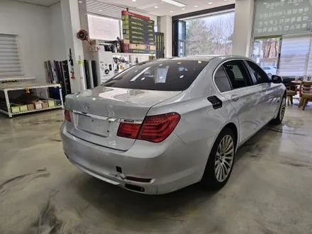 BMW 7시리즈 자동차 오래된 랩핑 제거 후 고광택 피아노 화이트 전체 재시공 / 인천 논현동
