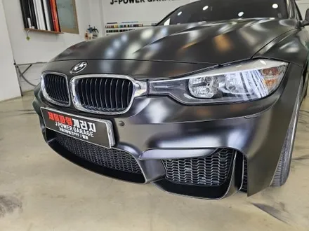BMW 3시리즈 중고차.! 사틴 블랙 전체랩핑 M 범 펴 개조 경북 구미에서 오셨어요.! / 인천 논현동