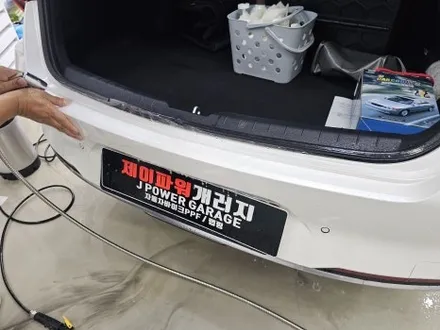 인천 송도 기아자동차 K8 오래된 루프스킨 제거 후 블랙 PPF 시공 / 인천 논현동