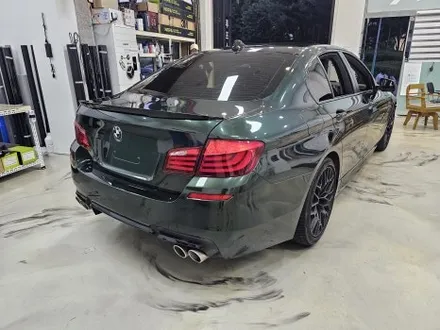 인천랩핑 BMW 5시리즈 전체랩핑 재시공 고광택 매직 그린 / 인천 논현동
