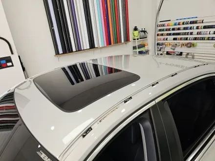 BMW 7시리즈 자동차 오래된 랩핑 제거 후 고광택 피아노 화이트 전체 재시공 / 인천 논현동