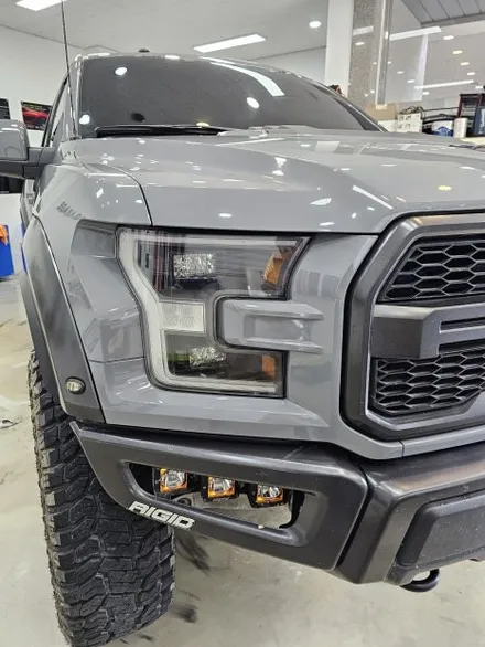 포드 랩터 F150 뿌리는 랩핑 제거 후 고광택 나르도 그레이 전체랩핑 시공 / 인천 논현동