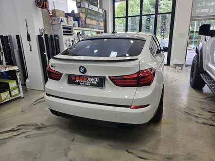 송도랩핑 BMW 5GT PET 고광택 루프스킨 시공 / 인천 논현동