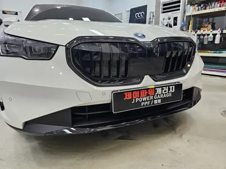 인천 크롬 죽이기 BMW 5시리즈 I5(G60) 크롬 딜리트 / 인천 논현동