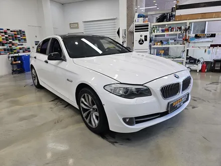 (부천랩핑) 전체 랩핑제거 후 랩핑 재 시공 금액은 얼마일까요?! BMW 5리즈 3M화이트 유광 전체랩핑  작업 후기 / 인천 논현동
