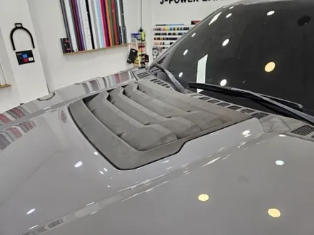 포드 랩터 F150 뿌리는 랩핑 제거 후 고광택 나르도 그레이 전체랩핑 시공 / 인천 논현동