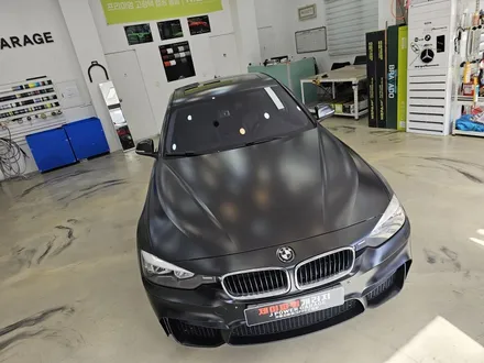 BMW 3시리즈 중고차.! 사틴 블랙 전체랩핑 M 범 펴 개조 경북 구미에서 오셨어요.! / 인천 논현동