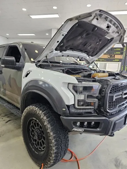 포드 랩터 F150 뿌리는 랩핑 제거 후 고광택 나르도 그레이 전체랩핑 시공 / 인천 논현동