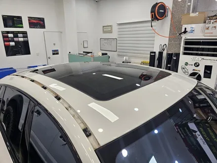 송도랩핑 BMW 5GT PET 고광택 루프스킨 시공 / 인천 논현동