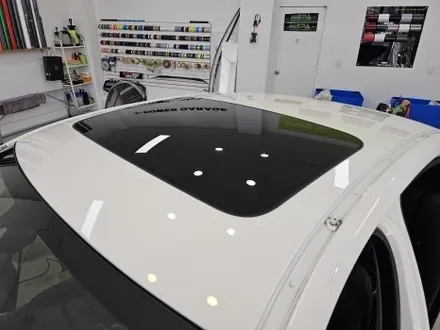 인천 송도 루프스킨 BMW 5시리즈  F10 수명이 끝난 루프스킨 제거 후 고광택 PET 필름 재시공 / 인천 논현동