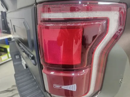포드 랩터 F150 뿌리는 랩핑 제거 후 고광택 나르도 그레이 전체랩핑 시공 / 인천 논현동