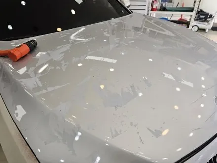BMW 7시리즈 자동차 오래된 랩핑 제거 후 고광택 피아노 화이트 전체 재시공 / 인천 논현동