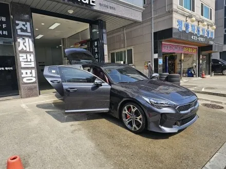 기아 스팅어 고광택 전체랩핑 강렬한 뱀파이어 레드 / 인천 논현동